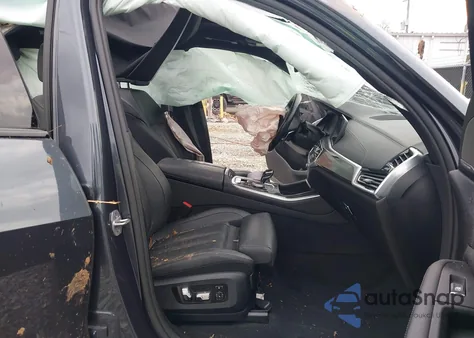 2021 BMW X5 M50I z USA, uszkodzony, nr VIN 5UXJU4C07M9F56949